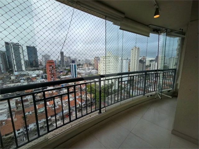 Apartamento à venda com 2 quartos, sendo 1 suíte,  em Granja Julieta, São Paulo, SP