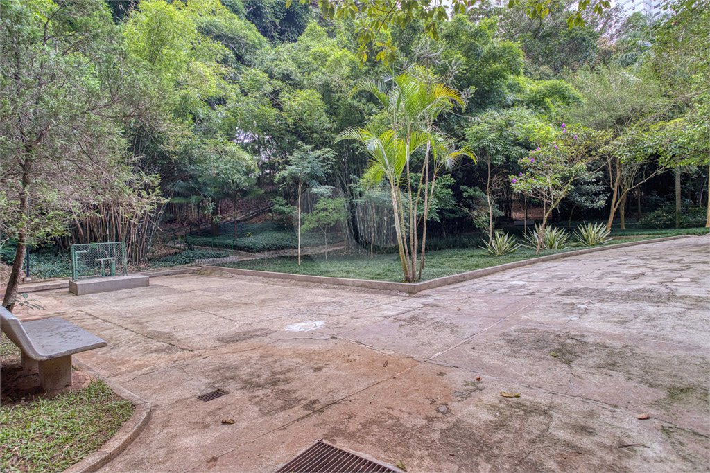 Apartamento à venda ou para alugar com 4 suítes em Alto da Boa Vista, São Paulo, SP