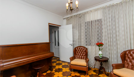 Sobrado à venda com 5 quartos em Vila Mariana, São Paulo, SP