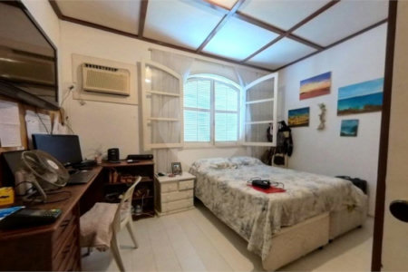 Cobertura à venda com 4 quartos, sendo 1 suíte,  em Copacabana, Rio de Janeiro, RJ