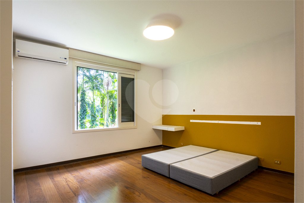 Casa à venda com 4 suítes no condomínio Chácara Flora, São Paulo - SP