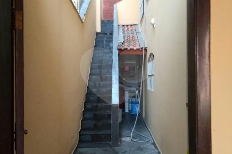 Sobrado à venda com 3 quartos, sendo 1 suíte, em Vila Guilherme, São Paulo, SP
