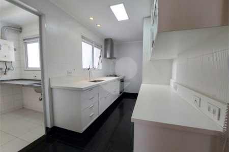 Apartamento à venda com 3 quartos, sendo 1 suíte, em Vila Leopoldina, São Paulo, SP