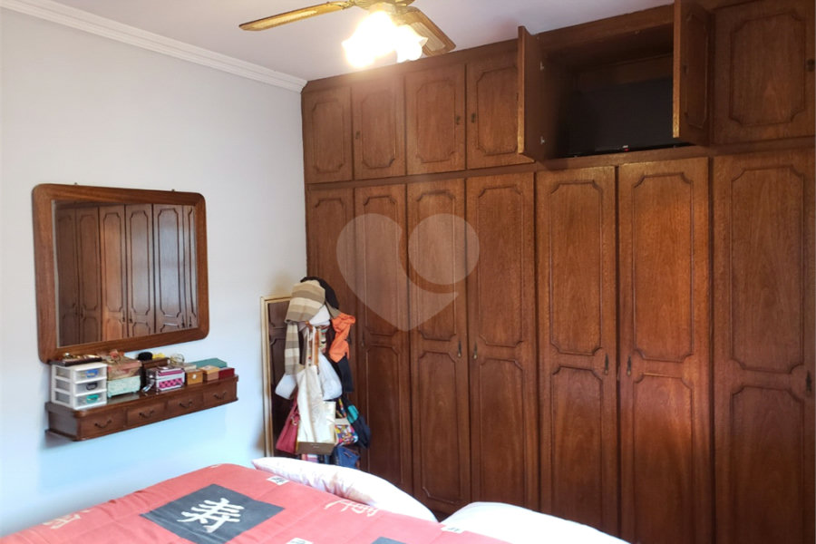 Sobrado à venda com 3 quartos, sendo 1 suíte,  em Vila Gustavo, São Paulo, SP