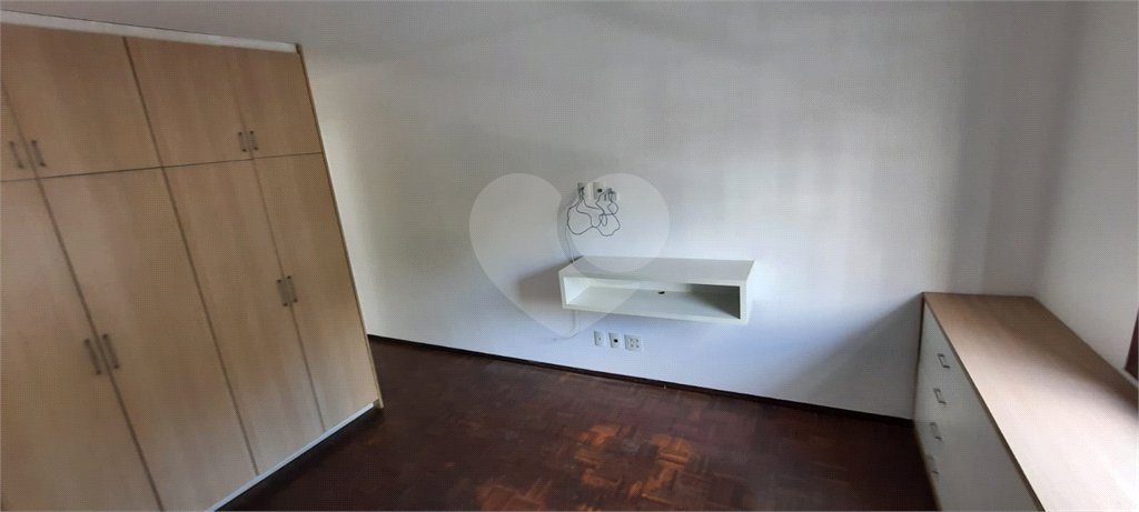Sobrado à venda com 3 quartos, sendo 1 suíte, em Vila Firmiano Pinto, São Paulo, SP