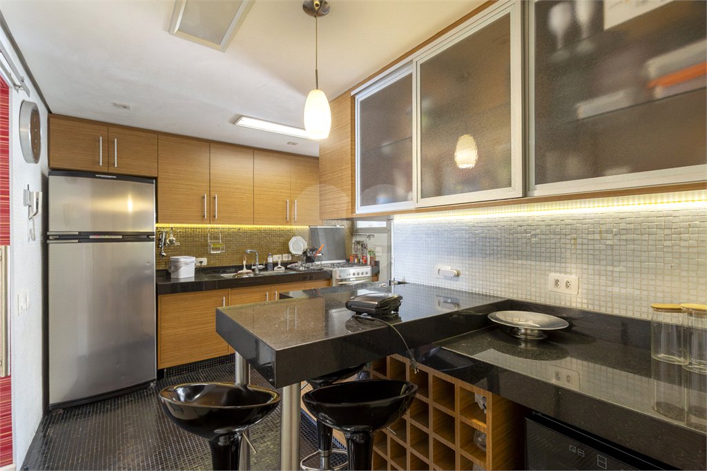 Apartamento à venda com 4 quartos, sendo 2 suítes, em Indianópolis, São Paulo, SP