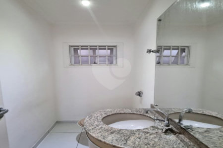Casa à venda com 3 quartos, sendo 1 suíte,  no condomínio Residencial Villagio, São Paulo - SP