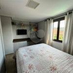 Casa à venda com 3 quartos, sendo 1 suíte, no condomínio Residencial Jardim das Flores 1510, Cotia - SP