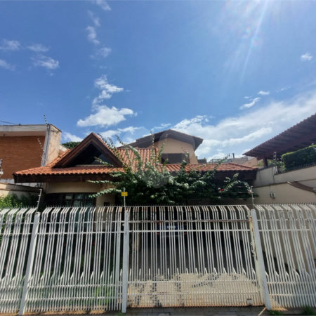 Sobrado à venda com 3 quartos, sendo 1 suíte,  em Vila Trujillo, Sorocaba, SP