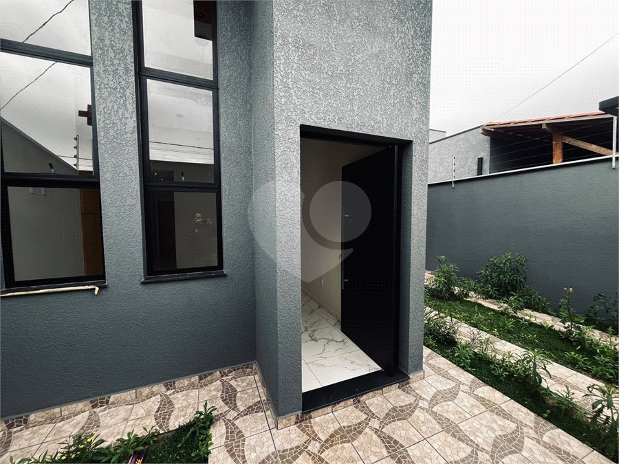 Casa à venda com 3 quartos, sendo 1 suíte, em Parque Itapê, Itapetininga, SP