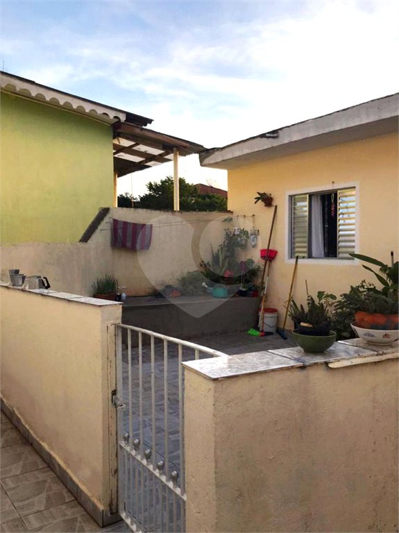 Casa à venda com 7 quartos, sendo 1 suíte, em Aliança, Osasco, SP