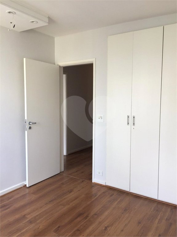 Apartamento à venda com 3 quartos, sendo 1 suíte, em Itaim Bibi, São Paulo, SP
