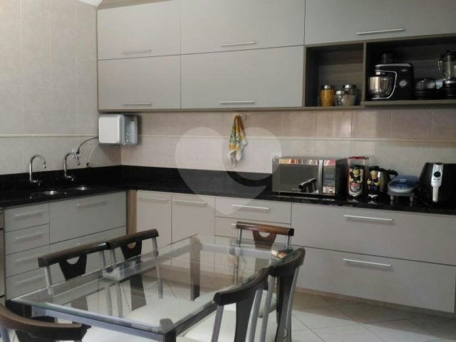 Sobrado à venda com 3 quartos, sendo 1 suíte,  em Imirim, São Paulo, SP