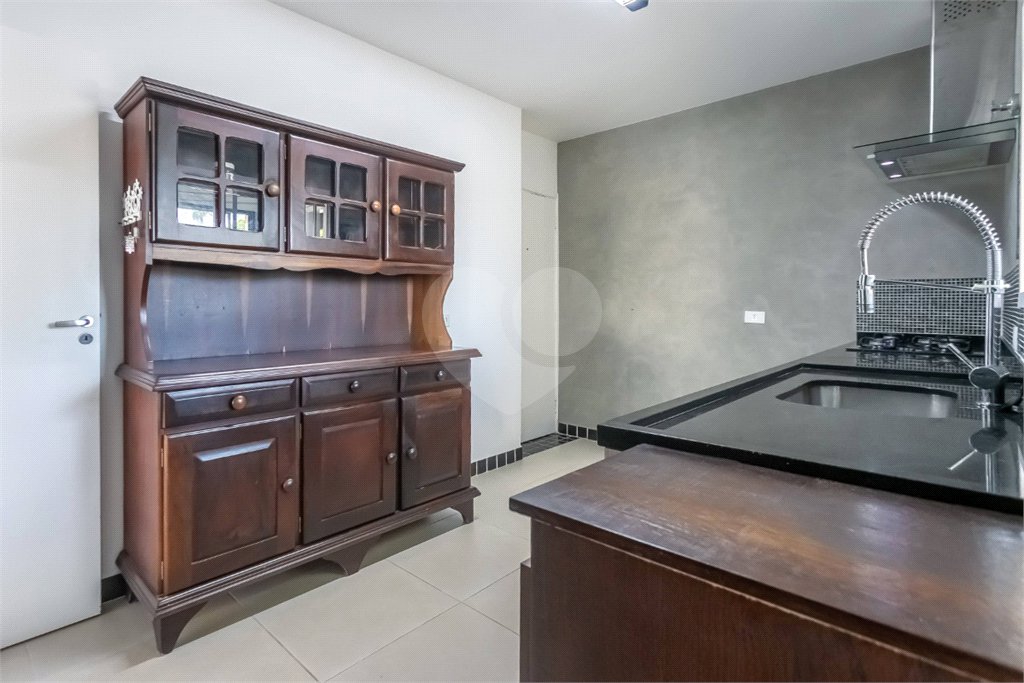Apartamento à venda com 3 quartos, sendo 1 suíte, em Santo Amaro, São Paulo, SP