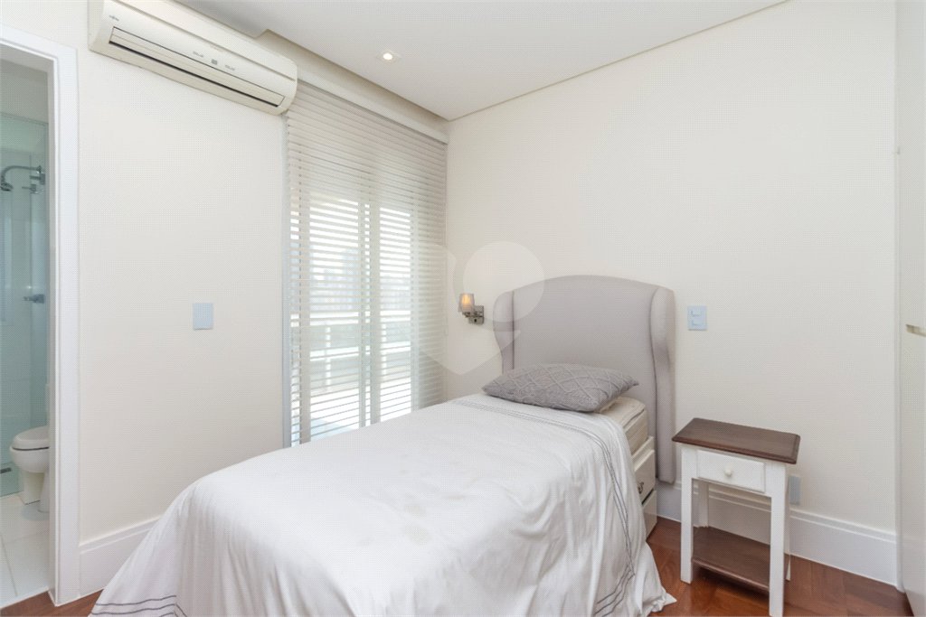 Apartamento à venda com 4 suítes em Campo Belo, São Paulo, SP