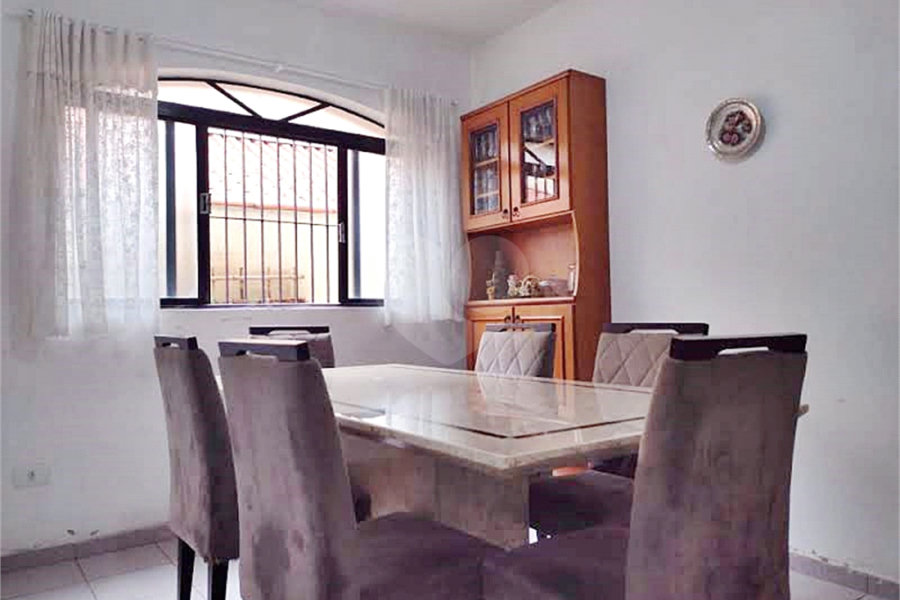 Casa à venda com 5 quartos, sendo 1 suíte, em Santana, São Paulo, SP