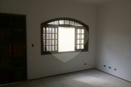 Sobrado à venda com 3 quartos, sendo 2 suítes, em Jardim Monte Kemel, São Paulo, SP