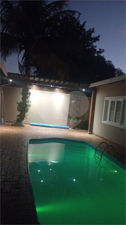 Casa à venda com 4 quartos, sendo 2 suítes, em Jardim Adalgisa, Araraquara, SP