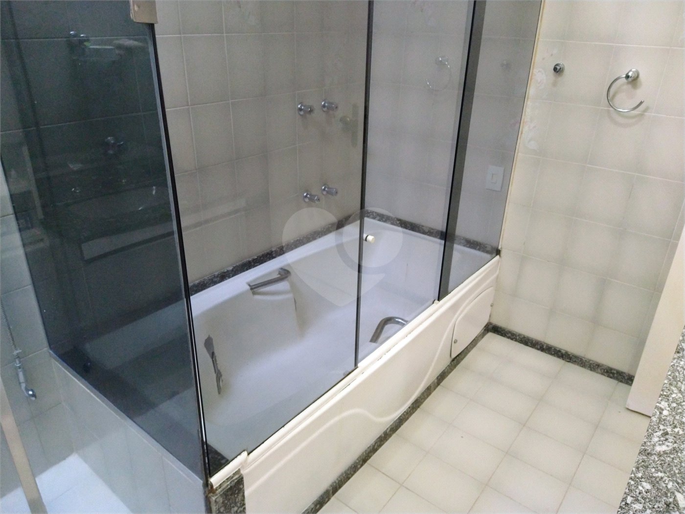 Casa à venda com 3 quartos, sendo 1 suíte, em Jardim Franca, São Paulo, SP