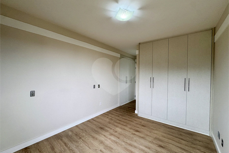 Apartamento à venda com 4 quartos, sendo 1 suíte,  em Horto Florestal, São Paulo, SP
