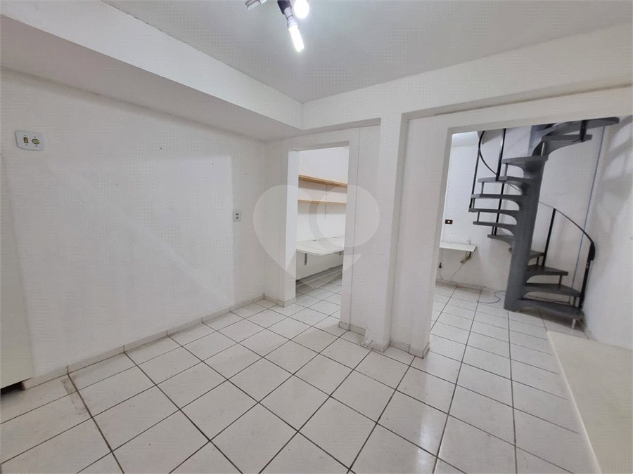 Sobrado à venda com 3 quartos, sendo 1 suíte,  em Jardim Ester Yolanda, São Paulo, SP