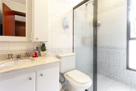 Apartamento à venda com 4 quartos, sendo 3 suítes, em Jardim Prudência, São Paulo, SP