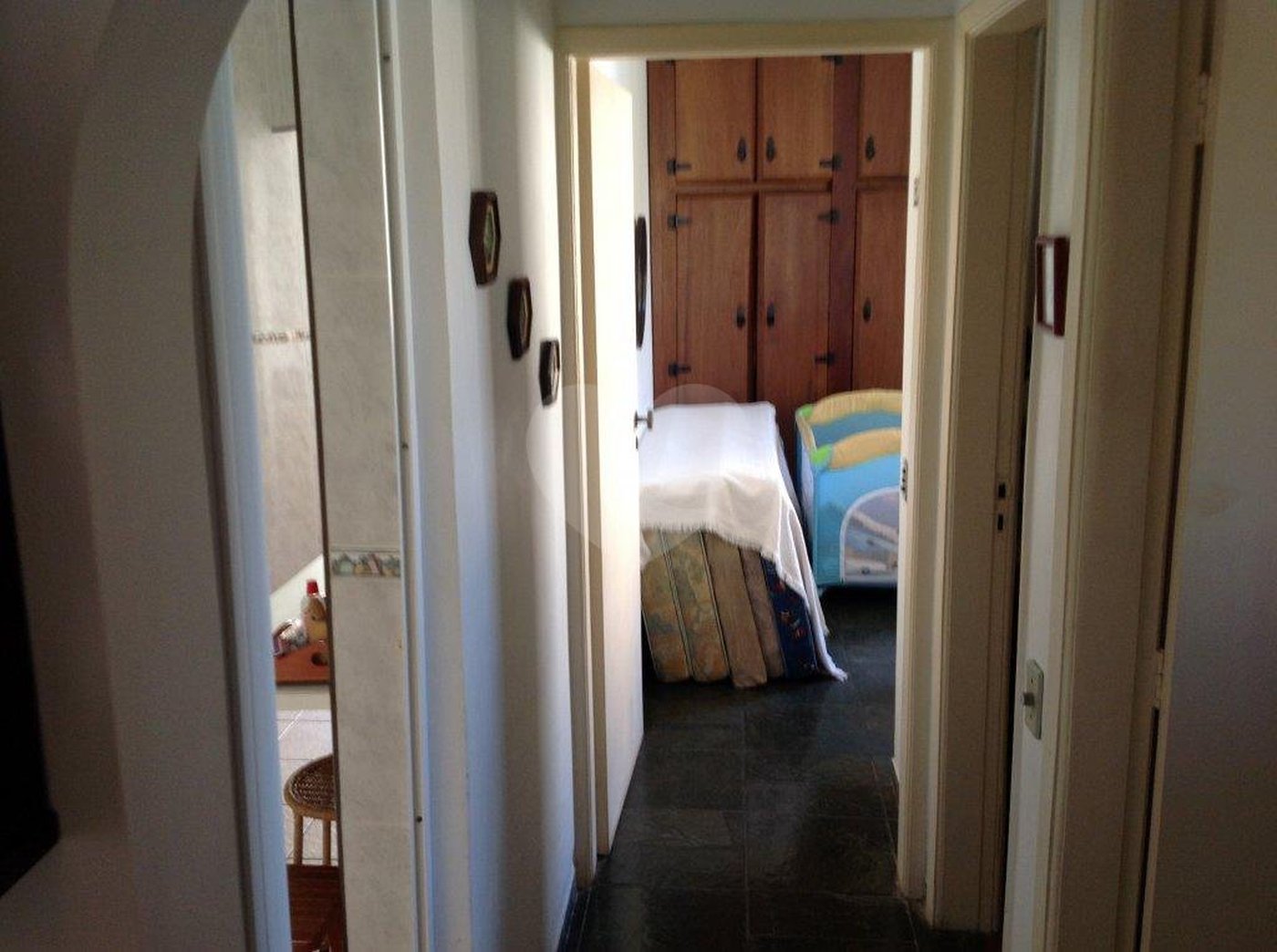 Apartamento à venda com 2 quartos, sendo 1 suíte, em Vila Luis Antônio, Guarujá, SP