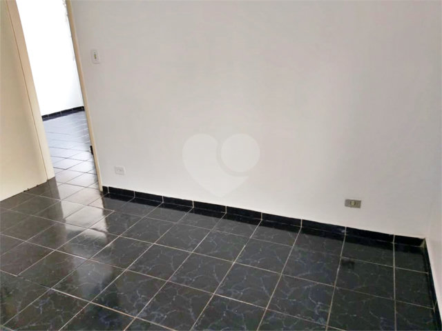 Apartamento à venda com 2 quartos em Bom Retiro, São Paulo, SP