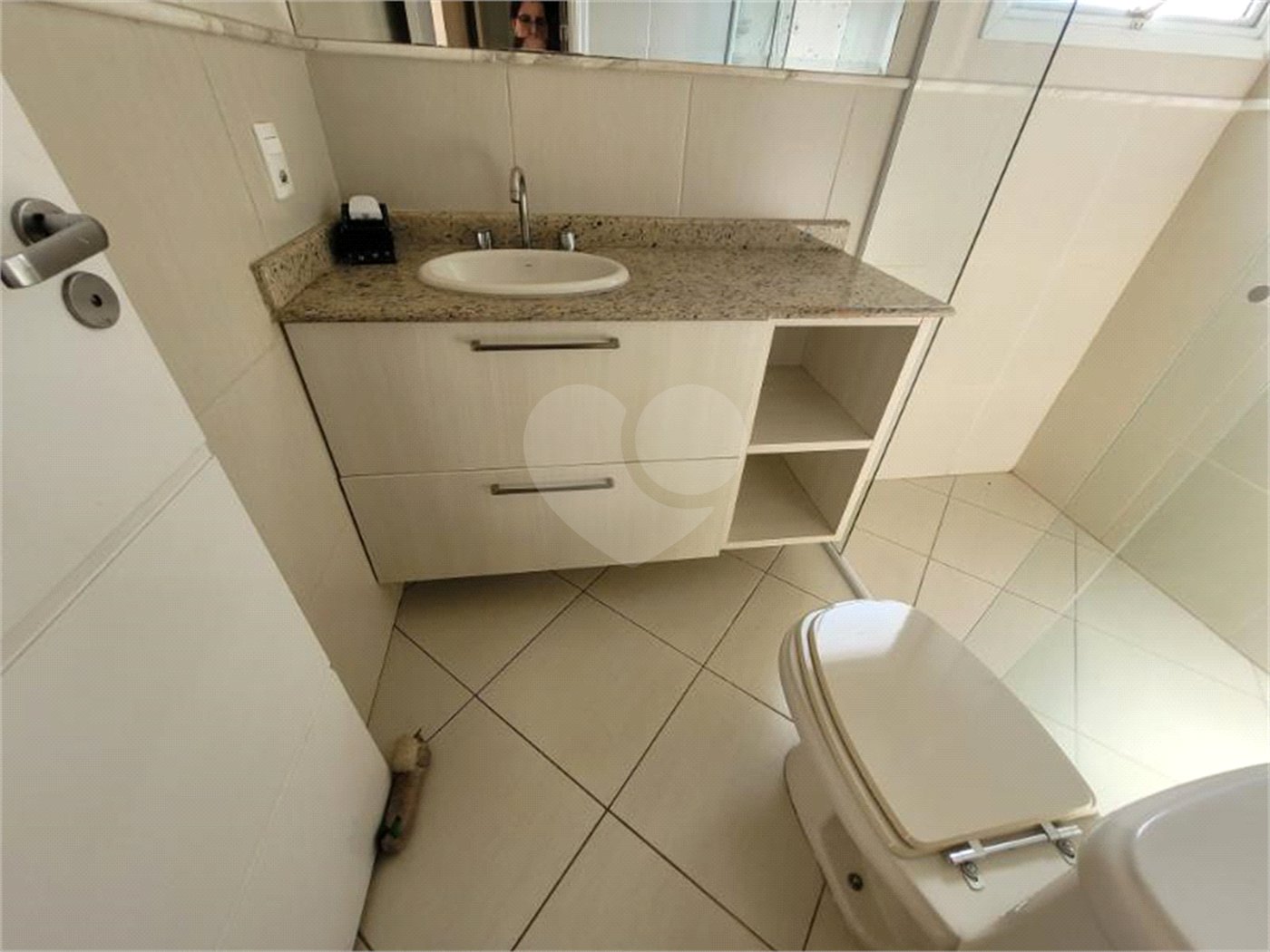 Casa à venda com 3 quartos, sendo 1 suíte,  no condomínio Maximus I, São Paulo - SP