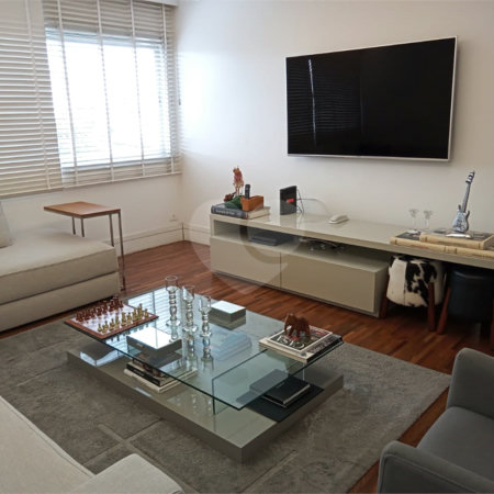Apartamento à venda com 3 quartos, sendo 1 suíte, em Higienópolis, São Paulo, SP
