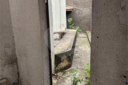 Sobrado à venda com 4 quartos em Vila Dom Pedro I, São Paulo, SP