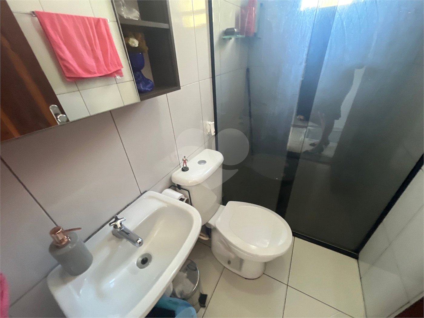 Sobrado à venda com 7 quartos, sendo 1 suíte, em Tremembé, São Paulo, SP