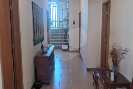 Casa à venda com 3 quartos, sendo 2 suítes, no condomínio Rio Bon, Rio de Janeiro - RJ
