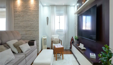 Apartamento à venda com 3 quartos, sendo 2 suítes,  em Vila Sofia, São Paulo, SP