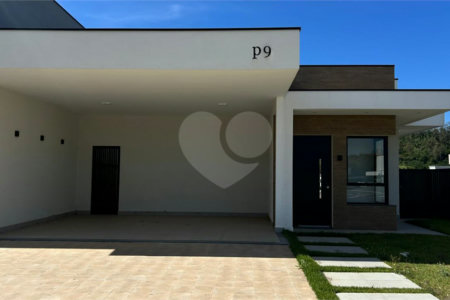 Casa à venda com 4 quartos, sendo 3 suítes, no condomínio Residencial Mont'alcino, Valinhos - SP