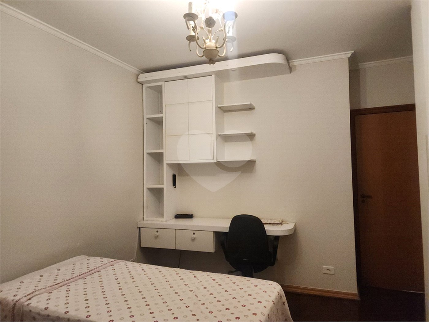 Sobrado à venda com 3 quartos, sendo 1 suíte, em Vila Paulicéia, São Paulo, SP