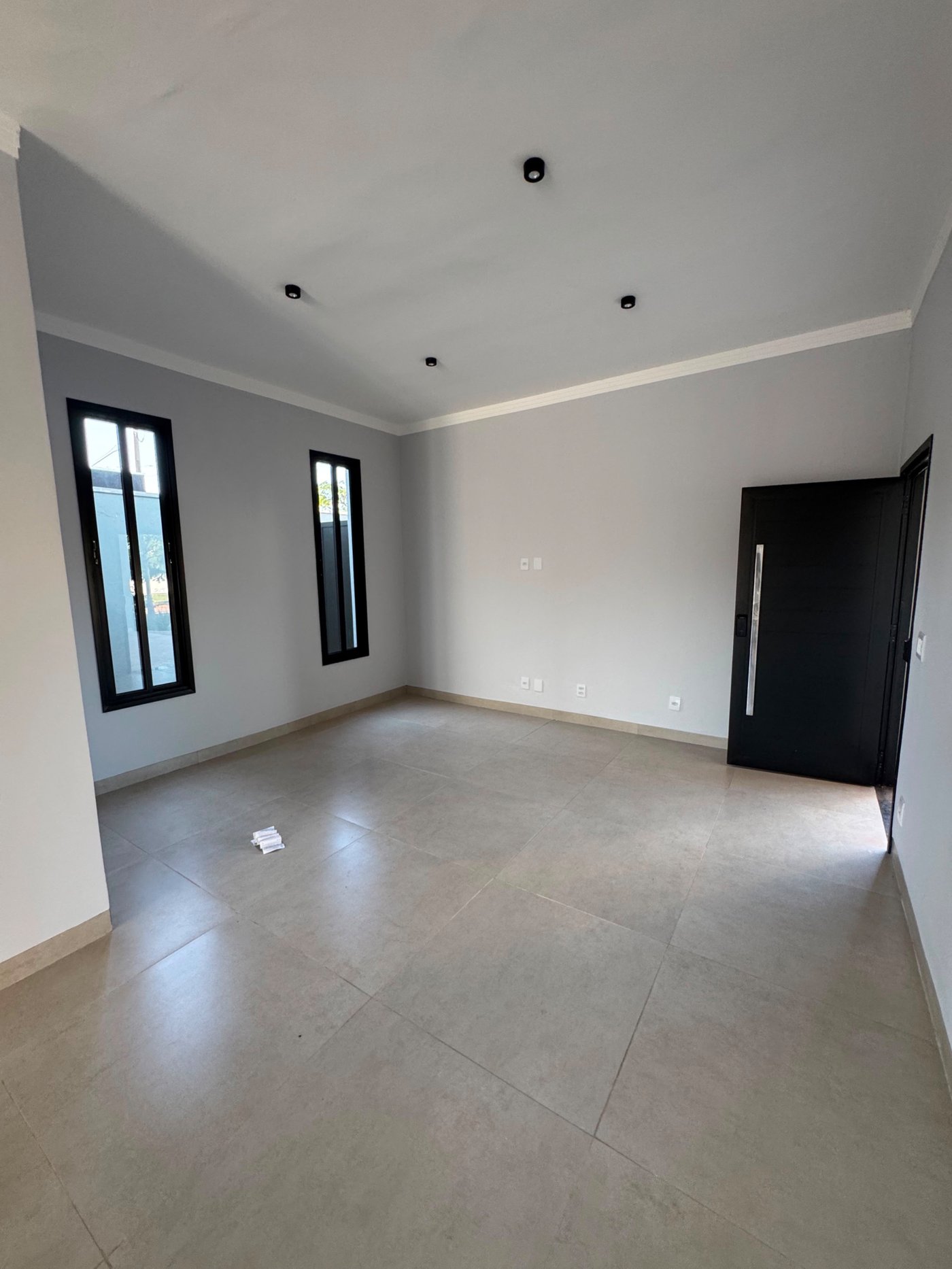 Casa à venda com 3 quartos, sendo 1 suíte,  em Residencial Costa Leste, Três Lagoas, MS