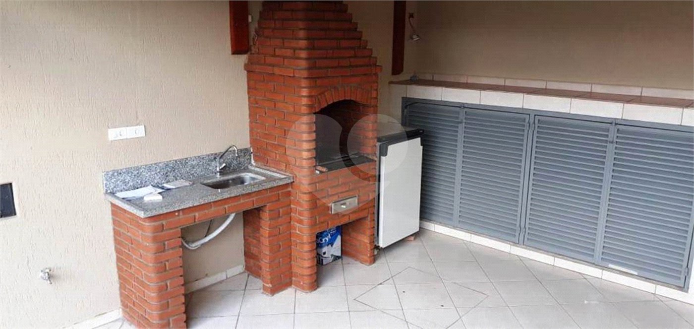 Casa à venda com 3 quartos, sendo 1 suíte, no condomínio Villagio de Lucca II, São Paulo - SP