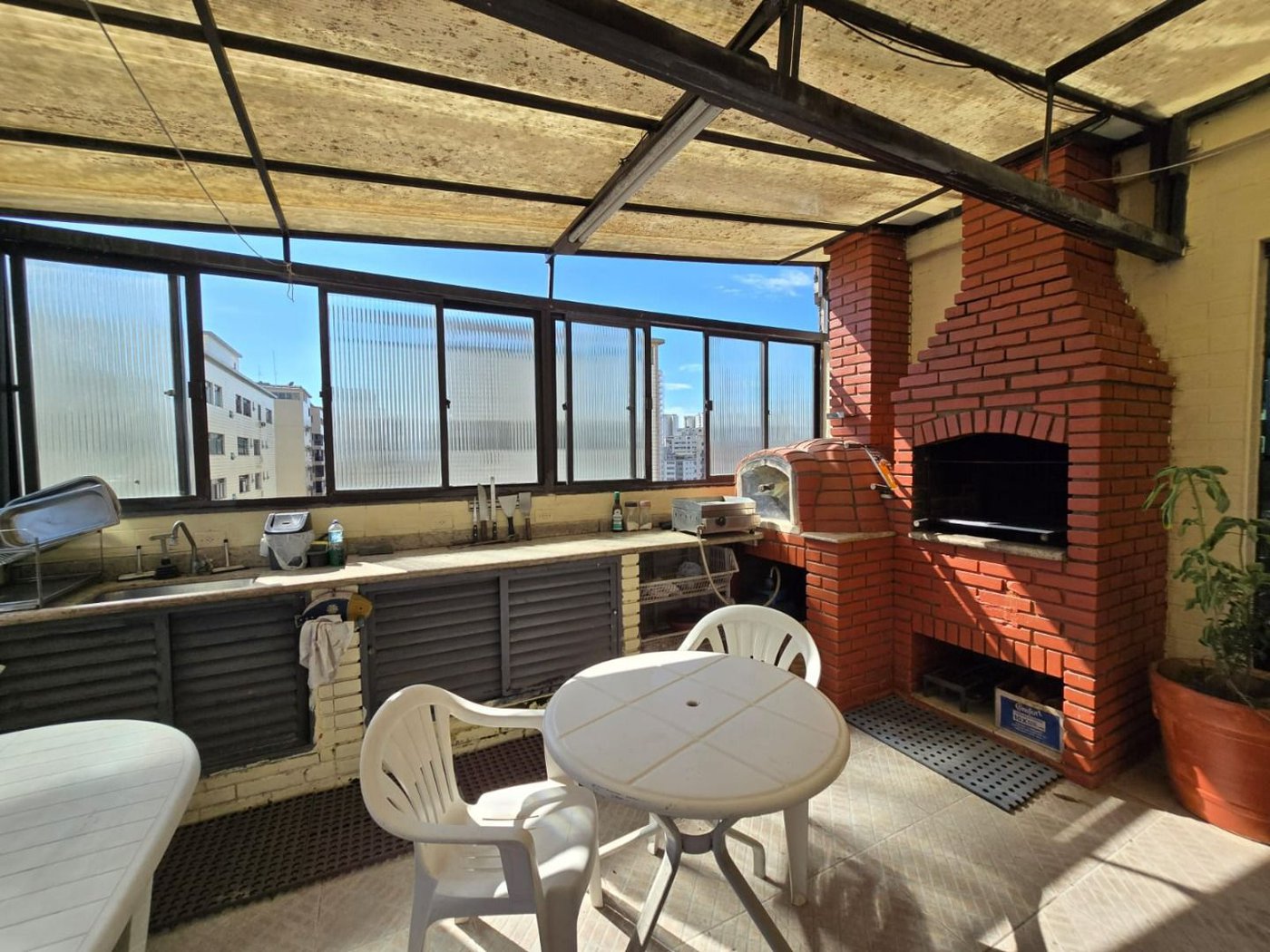 Cobertura com 3 dormitórios à venda, 310 m² por R$ 1.599.000,00 - Porto Ponta da Praia - Santos/SP