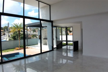 Casa à venda com 3 suítes em Jardim Paulista, Atibaia, SP