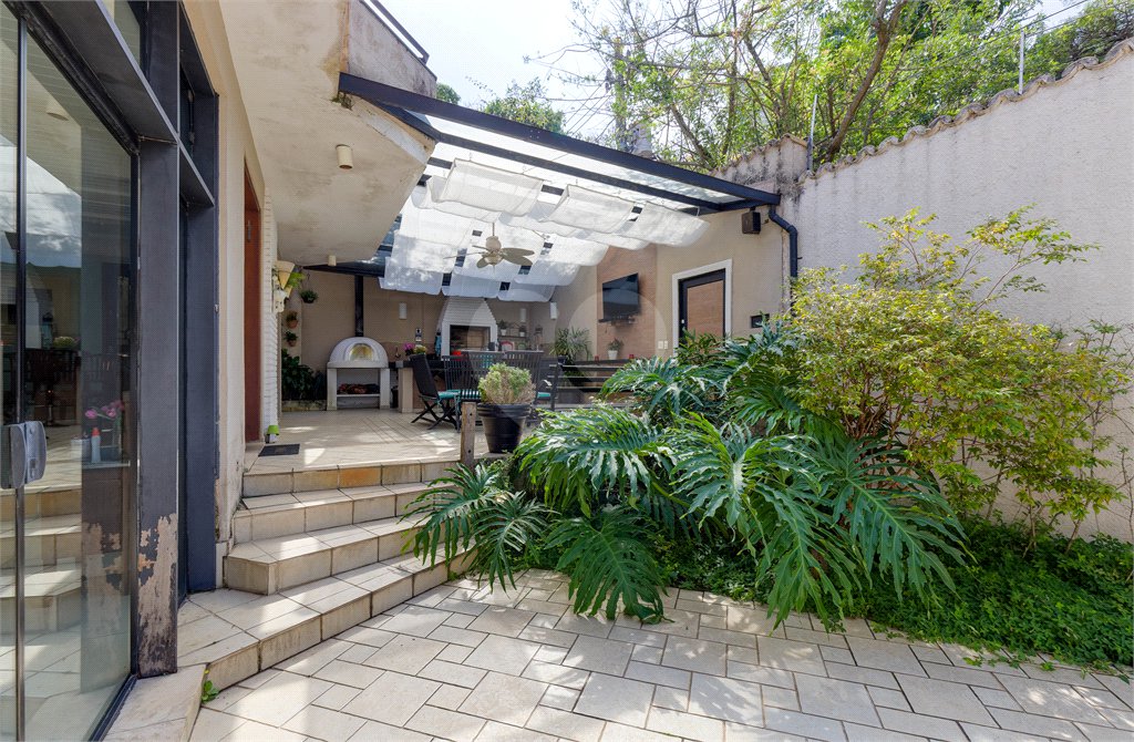 Casa à venda com 3 quartos, sendo 1 suíte, em Brooklin, São Paulo, SP