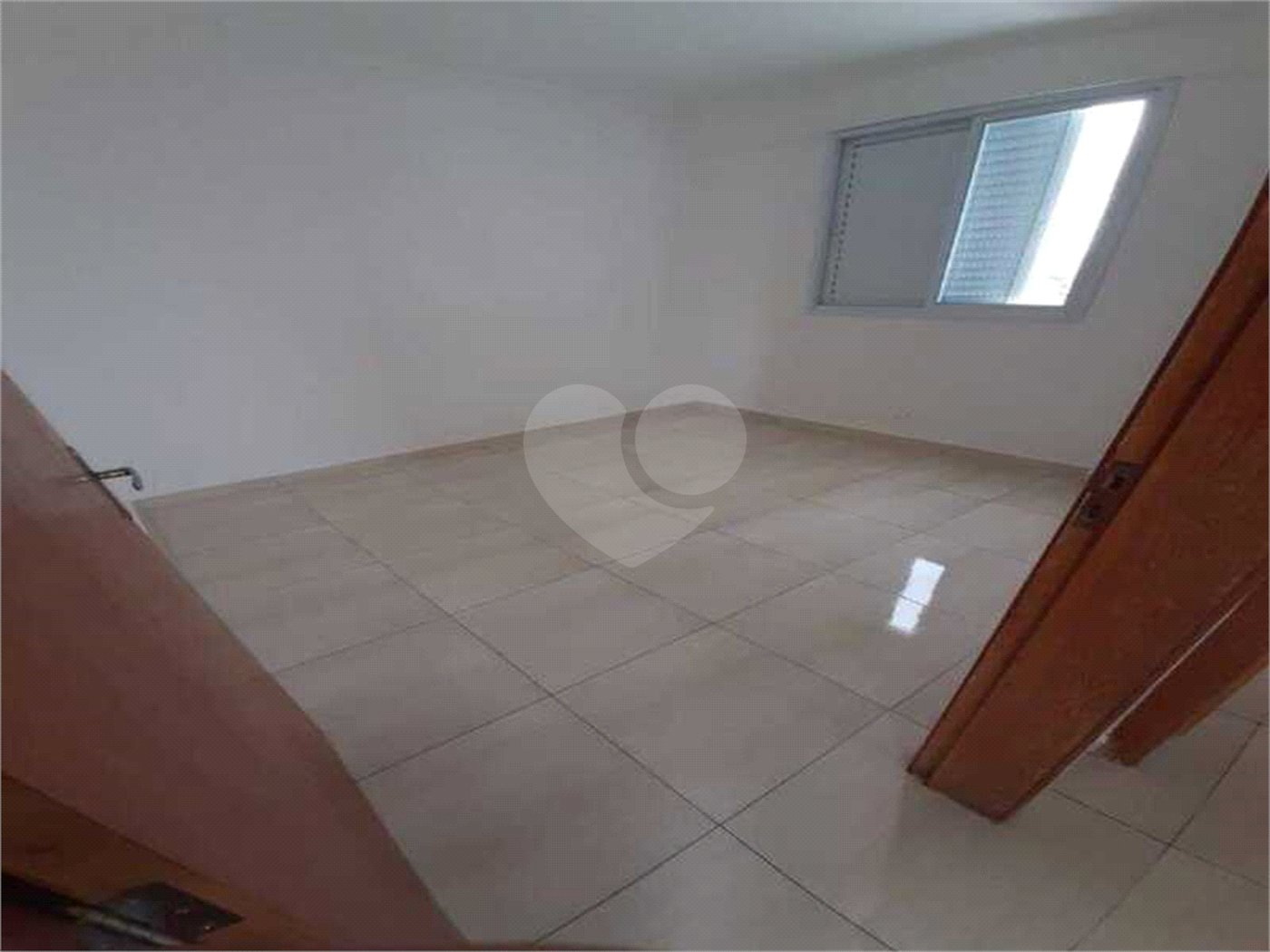 Apartamento à venda com 2 quartos, sendo 1 suíte, em Jardim Piratininga, Sorocaba, SP
