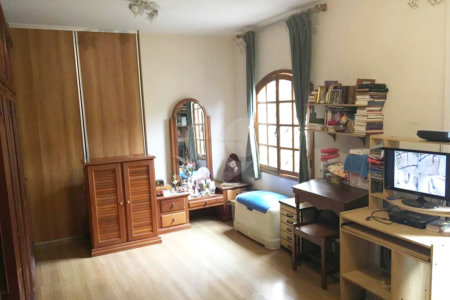 Casa Térrea à venda com 4 quartos, sendo 1 suíte, em Vila Monumento, São Paulo, SP