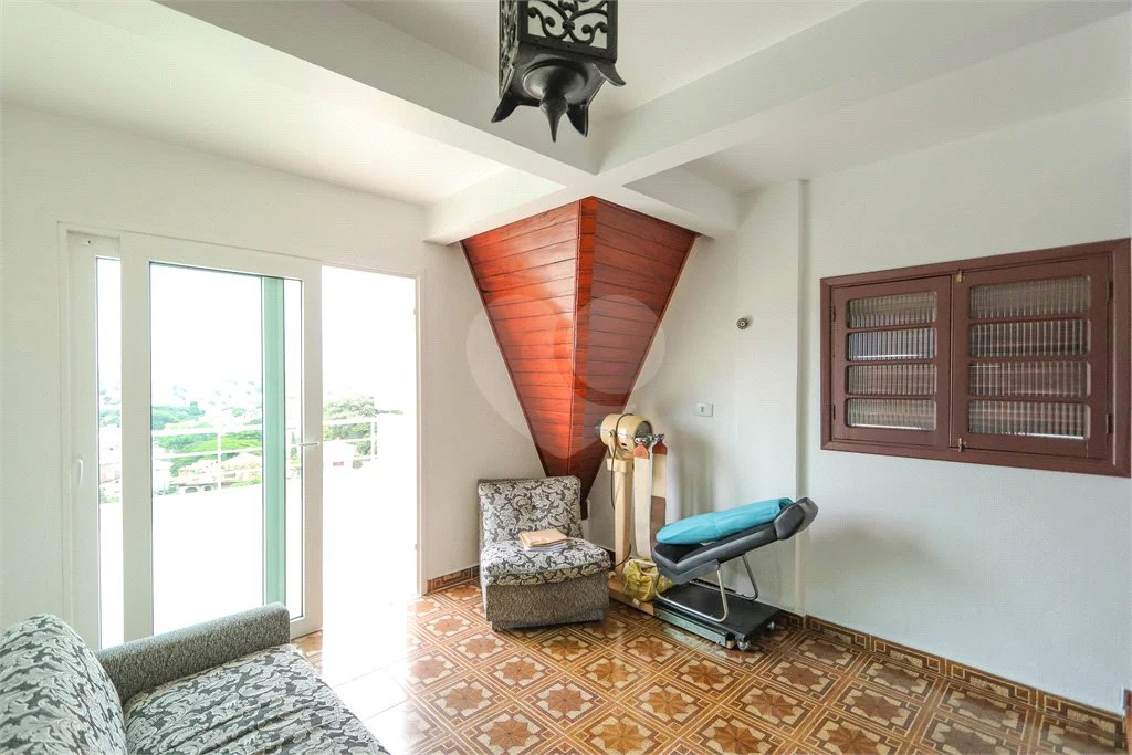 Casa à venda com 4 quartos, sendo 1 suíte, em Jardim Franca, São Paulo, SP