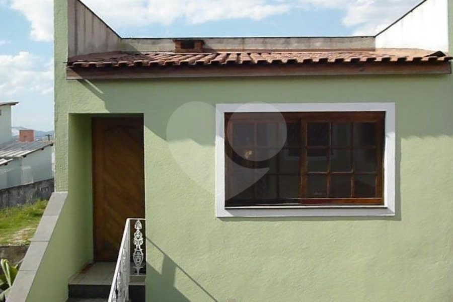 Sobrado à venda com 3 suítes em Vila Mazzei, São Paulo, SP