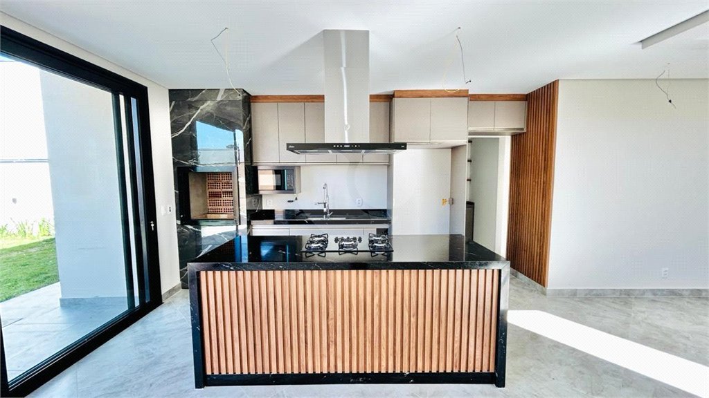 Casa à venda com 4 quartos, sendo 3 suítes,  no condomínio Residencial Jardim Villa Verona, Sorocaba - SP