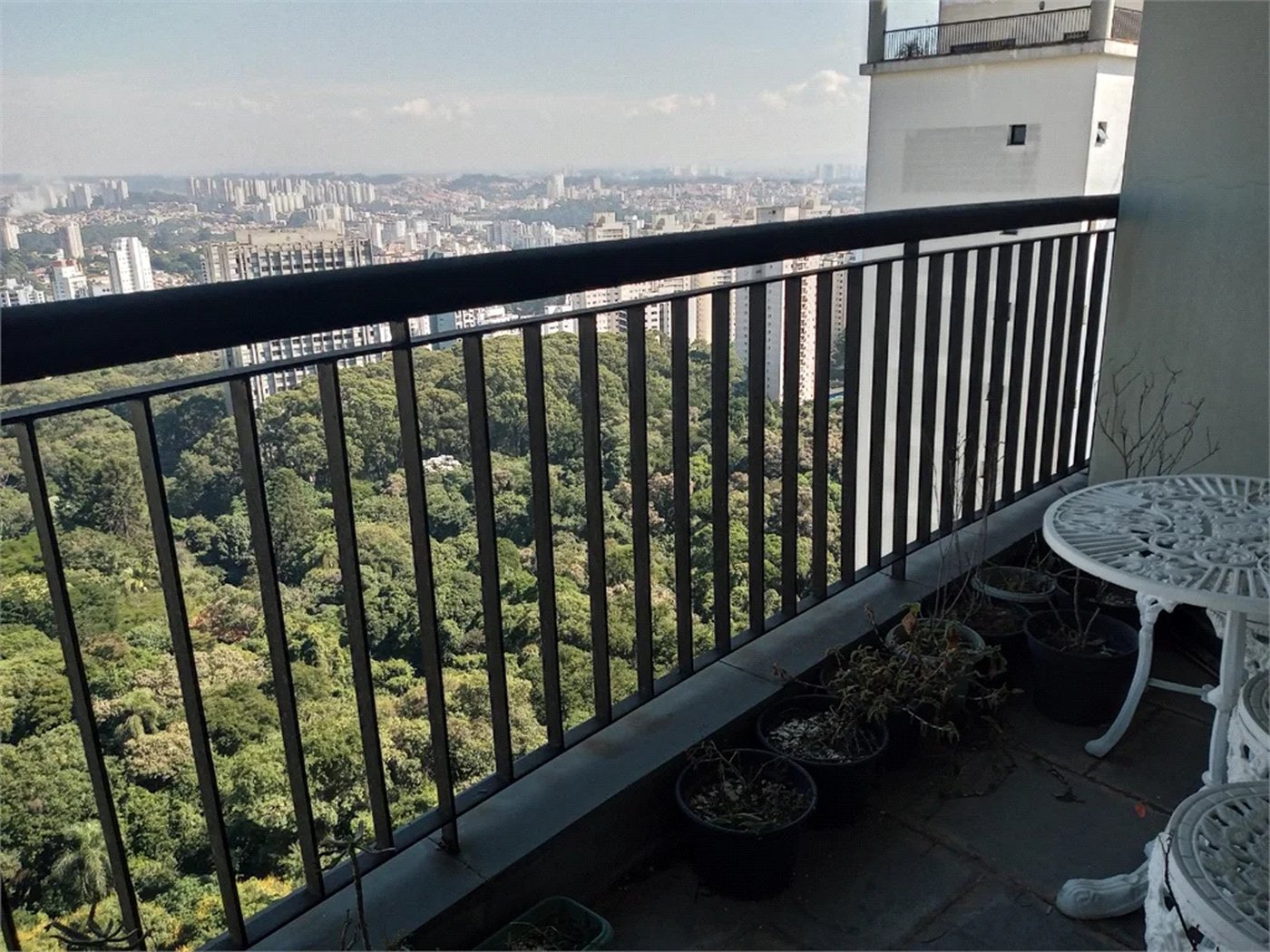 Apartamento à venda com 3 suítes em Vila Suzana, São Paulo, SP