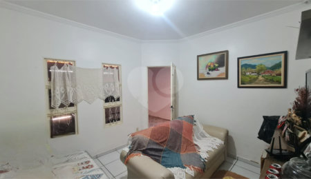 Casa à venda com 3 quartos, sendo 1 suíte, em Vila Carolina, Itapetininga, SP