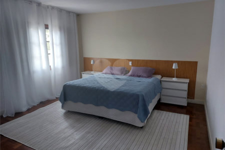 Sobrado à venda com 3 quartos, sendo 1 suíte, em Assunção, São Bernardo do Campo, SP