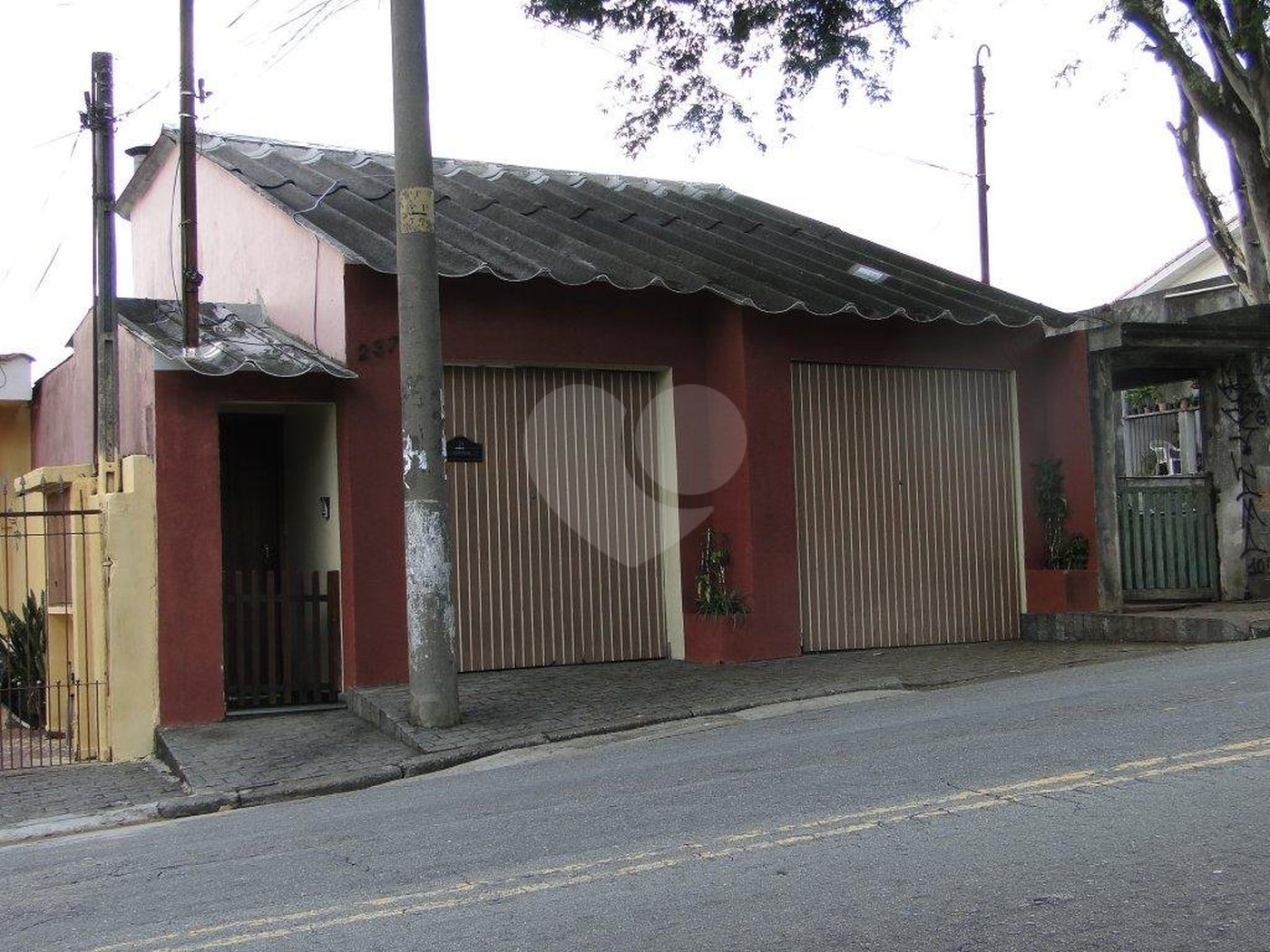 Casa Térrea à venda com 3 quartos, sendo 1 suíte, em Parque Peruche, São Paulo, SP